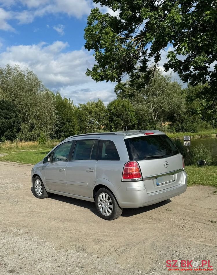 2005' Opel Zafira 1.8 16V Elegance photo #5