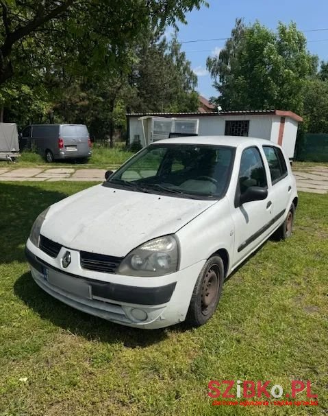 2005' Renault Clio photo #5