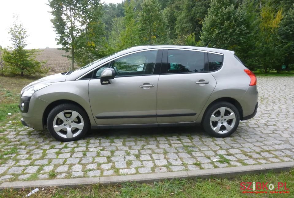 2011' Peugeot 3008 photo #5