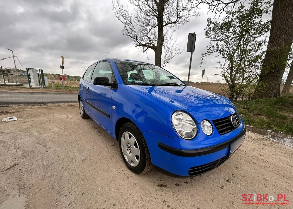2003' Volkswagen Polo photo #4