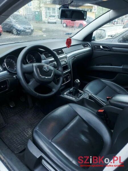 2009' Skoda Superb photo #4