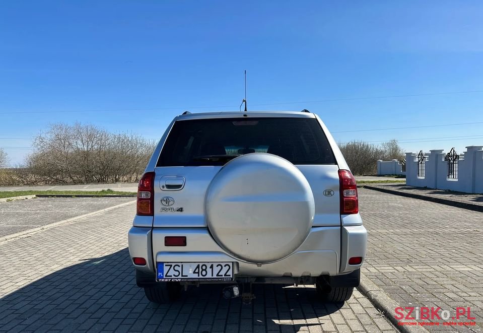 2005' Toyota RAV4 photo #6