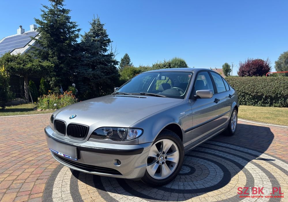 2004' BMW 3 Series photo #1