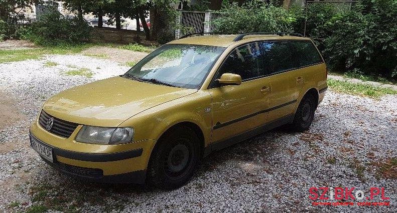 2000' Volkswagen Passat photo #2