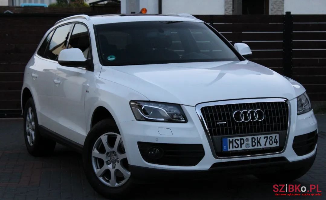 2010' Audi Q5 photo #4