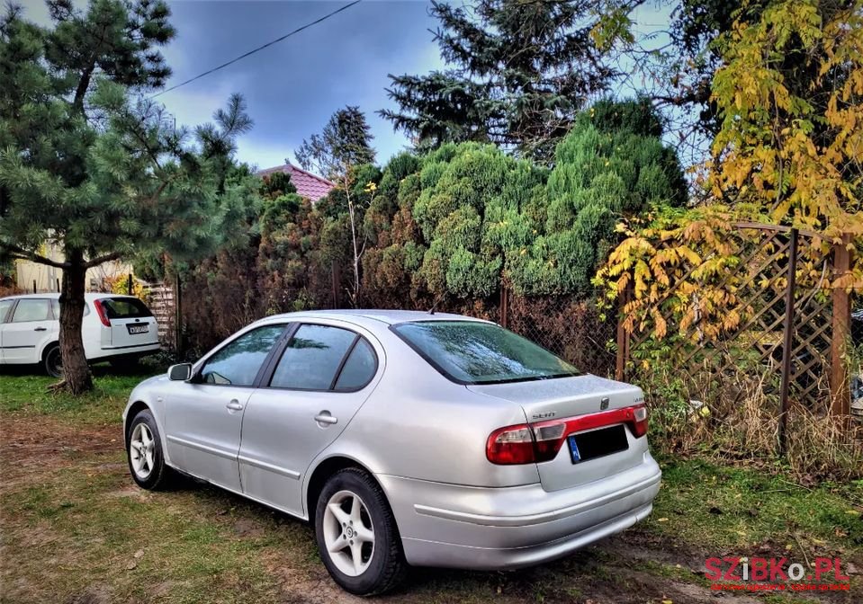 2001' SEAT Toledo photo #4