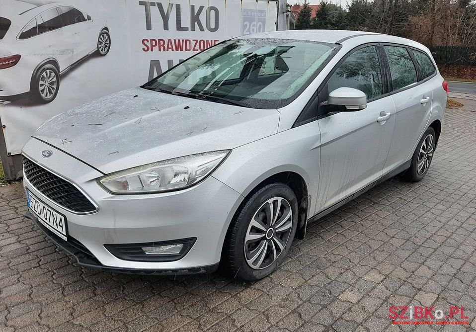 2015' Ford Focus photo #2