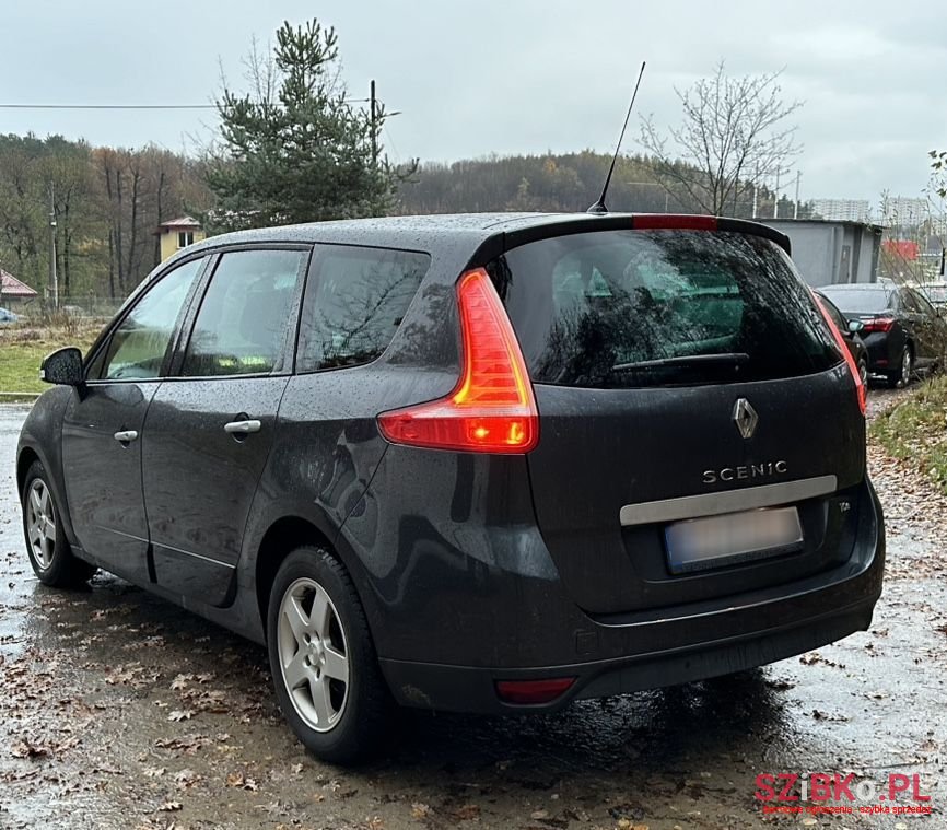 2009' Renault Grand Scenic photo #2