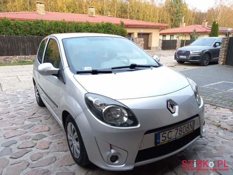 2010' Renault Twingo photo #3