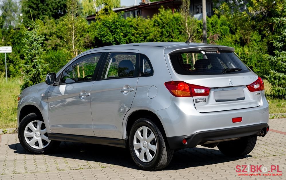 2014' Mitsubishi ASX photo #3