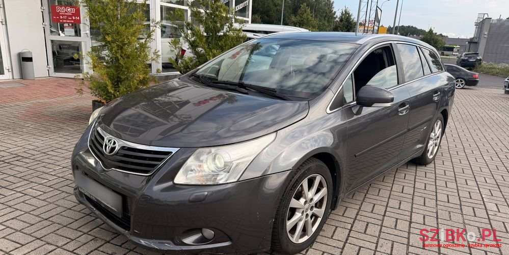 2010' Toyota Avensis photo #1