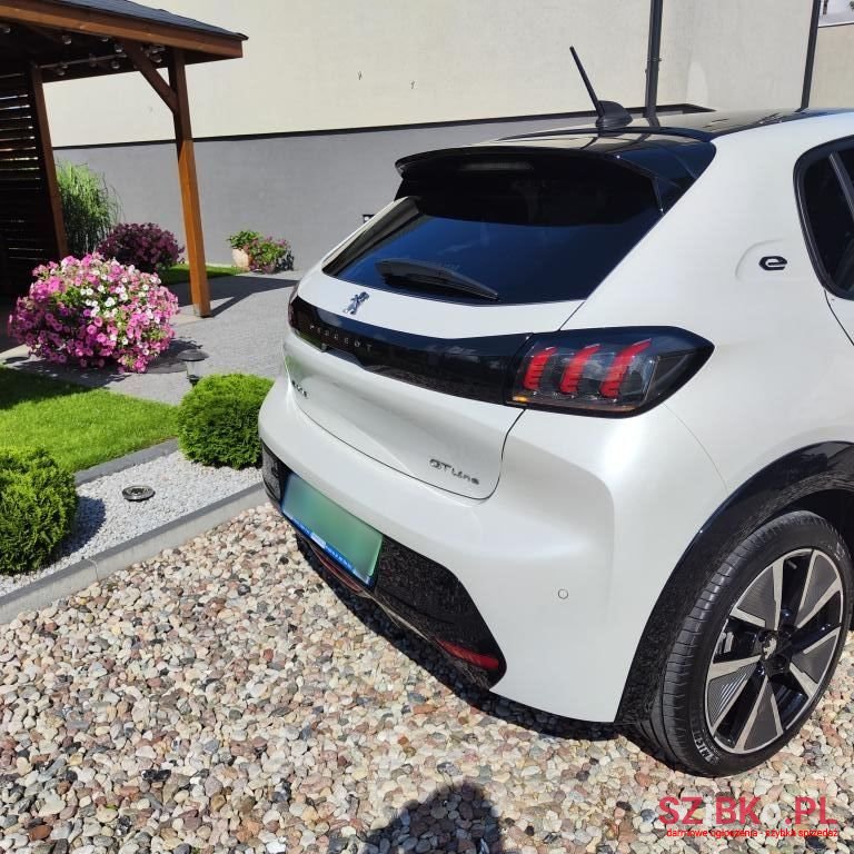 2020' Peugeot 208 photo #4