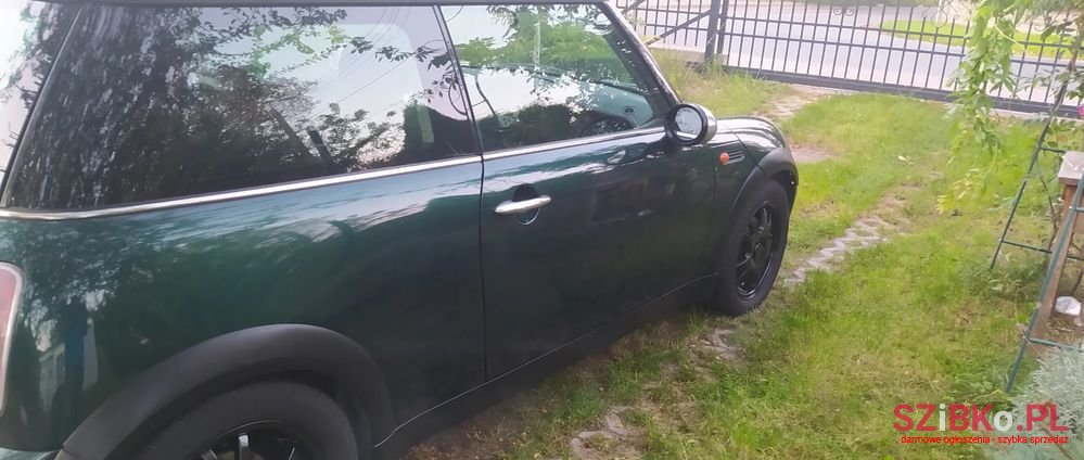 2002' MINI One photo #3