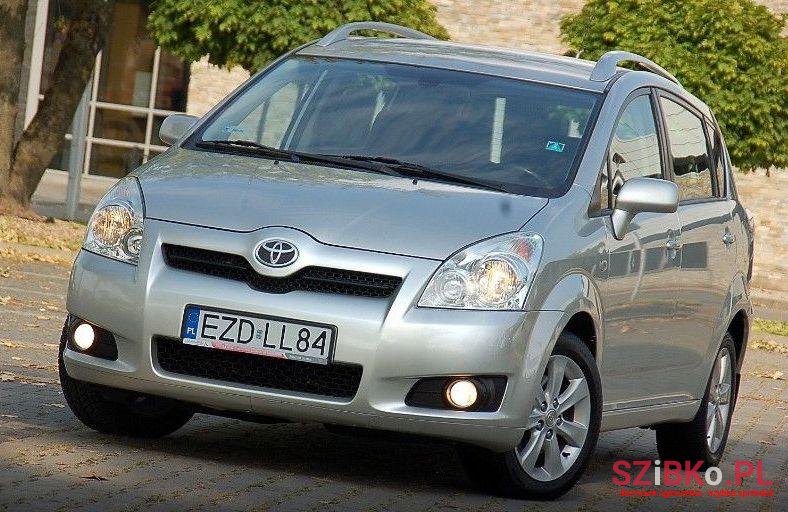 2007' Toyota Corolla photo #1