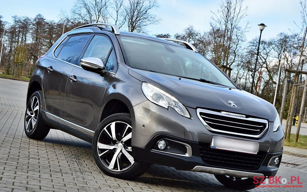 2013' Peugeot 2008 photo #3