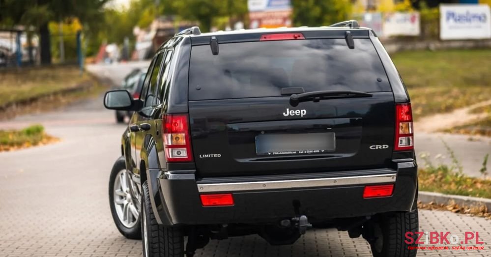 2008' Jeep Grand Cherokee photo #2
