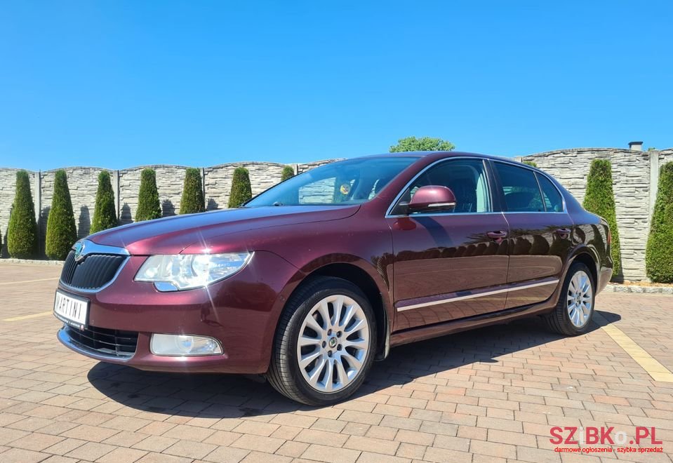 2013' Skoda Superb photo #1