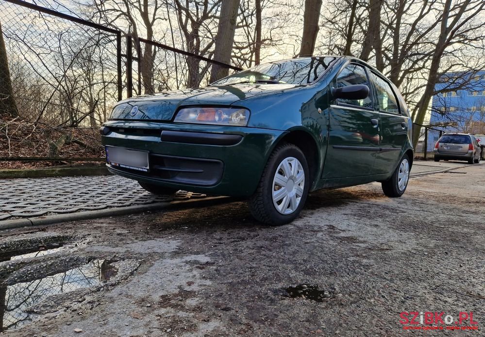 2002' Fiat Punto photo #3