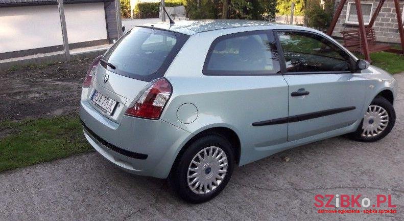 2004' Fiat Stilo photo #2