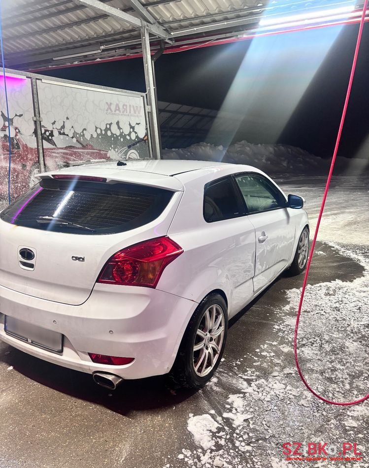 2010' Kia Ceed photo #2