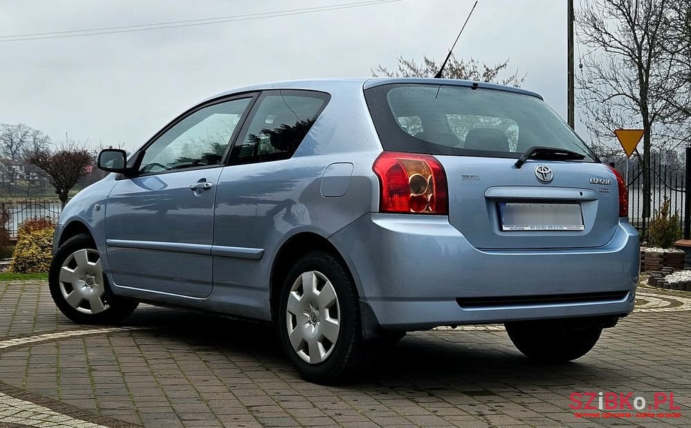 2004' Toyota Corolla photo #4