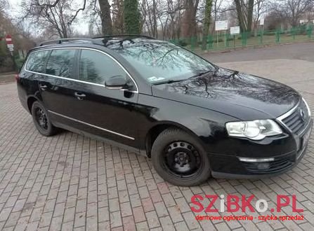 2006' Volkswagen Passat photo #2