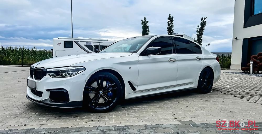 2018' BMW 5 Series photo #6