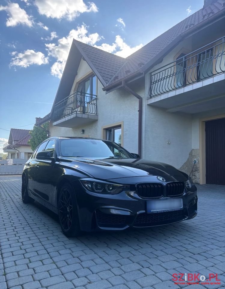 2016' BMW 3 Series 328I Sport-Aut photo #2