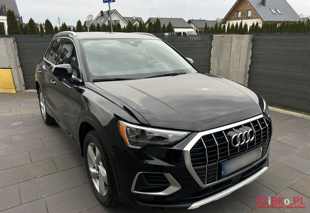 2021' Audi Q3 photo #2