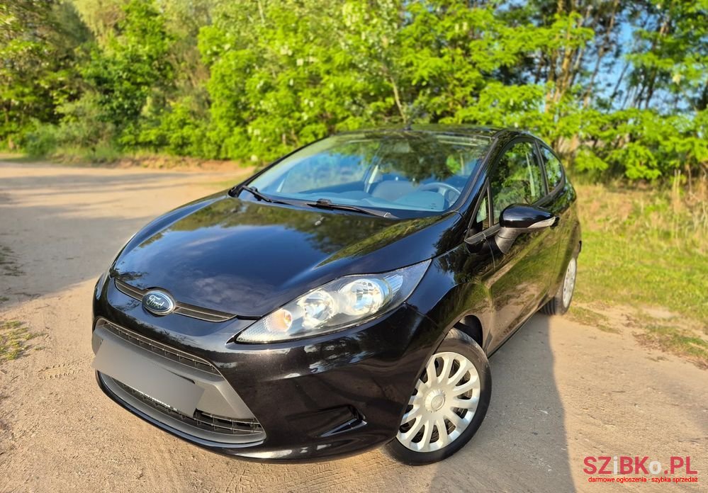 2010' Ford Fiesta 1.25 Ambiente photo #1