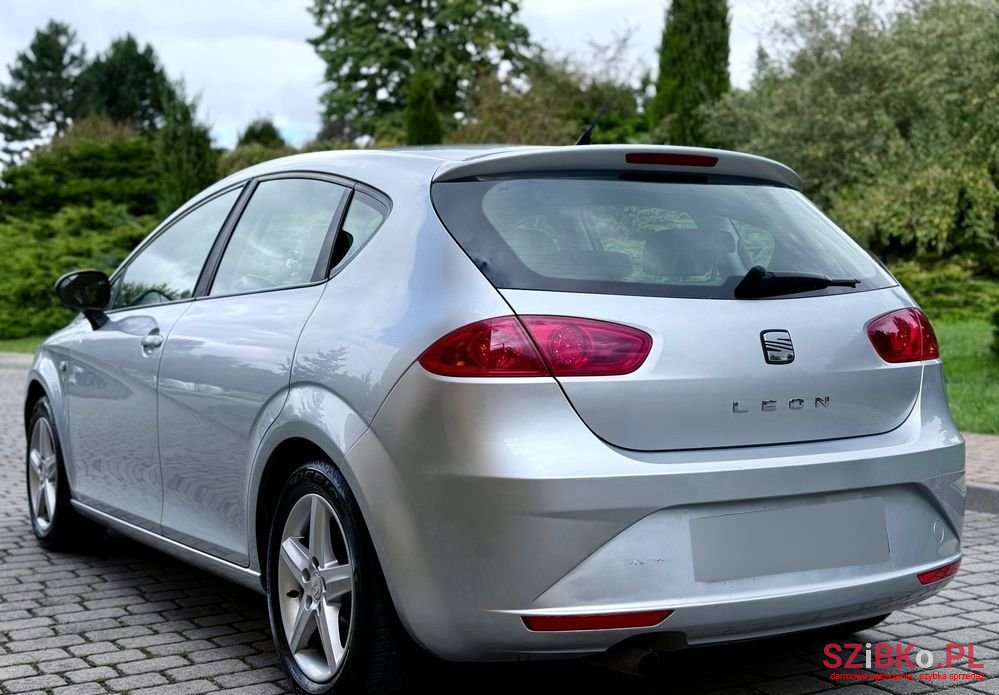 2011' SEAT Leon 1.6 Tdi Sport photo #4
