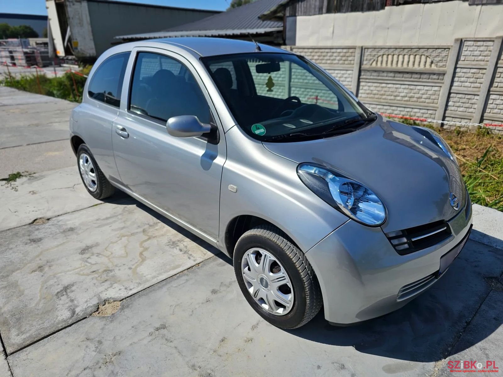 2004' Nissan Micra photo #1