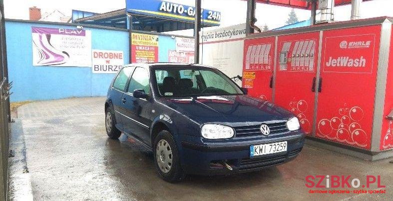 2000' Volkswagen Golf photo #1