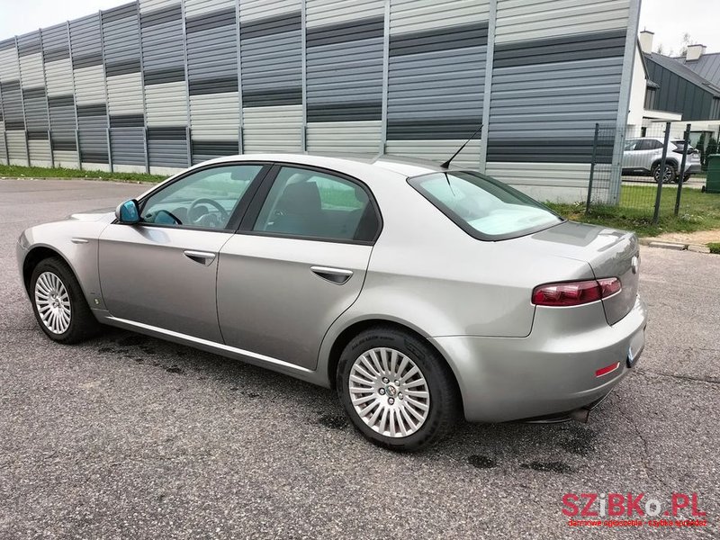 2008' Alfa Romeo 159 photo #4