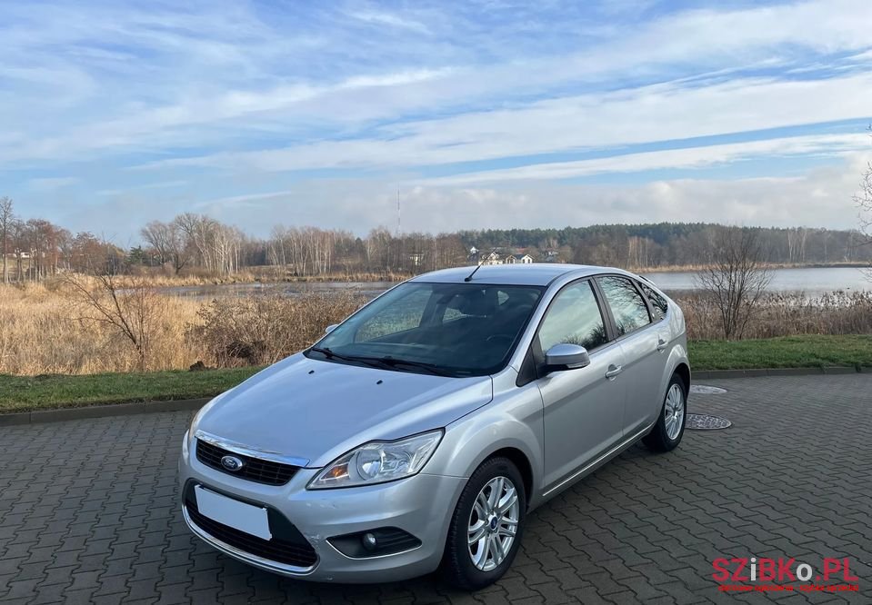 2009' Ford Focus photo #5