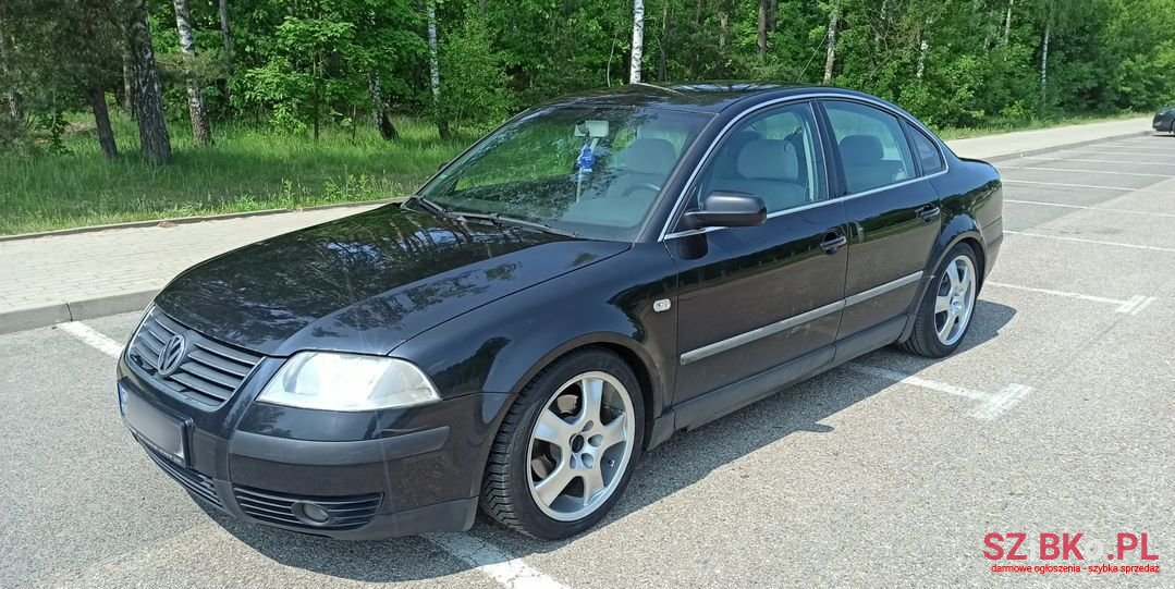 2003' Volkswagen Passat photo #1