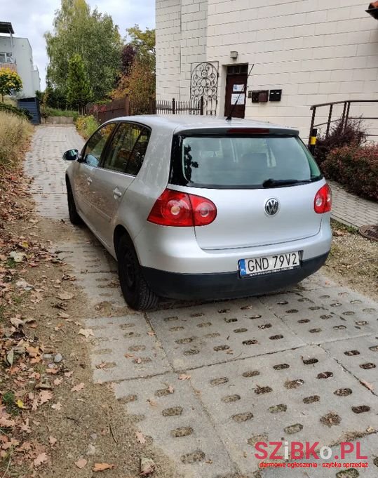 2005' Volkswagen Golf photo #4