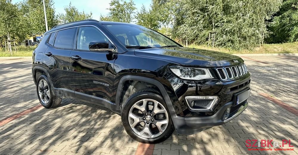 2018' Jeep Compass photo #2
