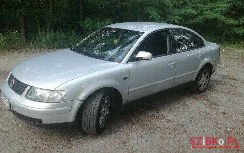 1999' Volkswagen Passat photo #2