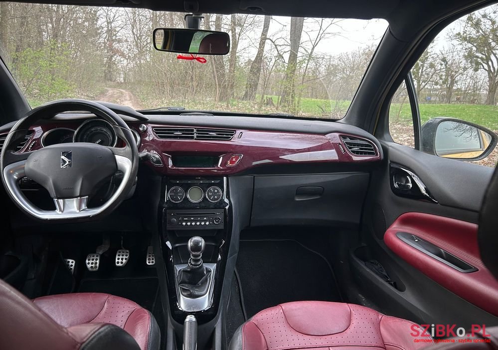 2010' Citroen DS3 1.6 Thp Sportchic photo #4