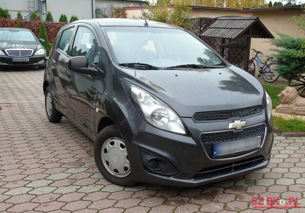 2013' Chevrolet Spark 1.0 Base photo #1