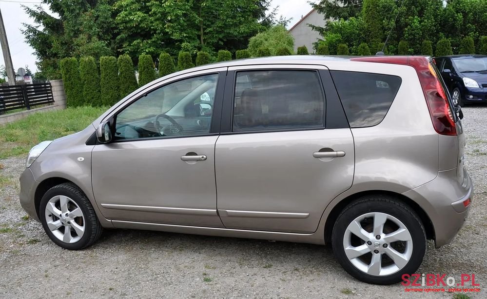 2009' Nissan Note 1.6 Acenta photo #1