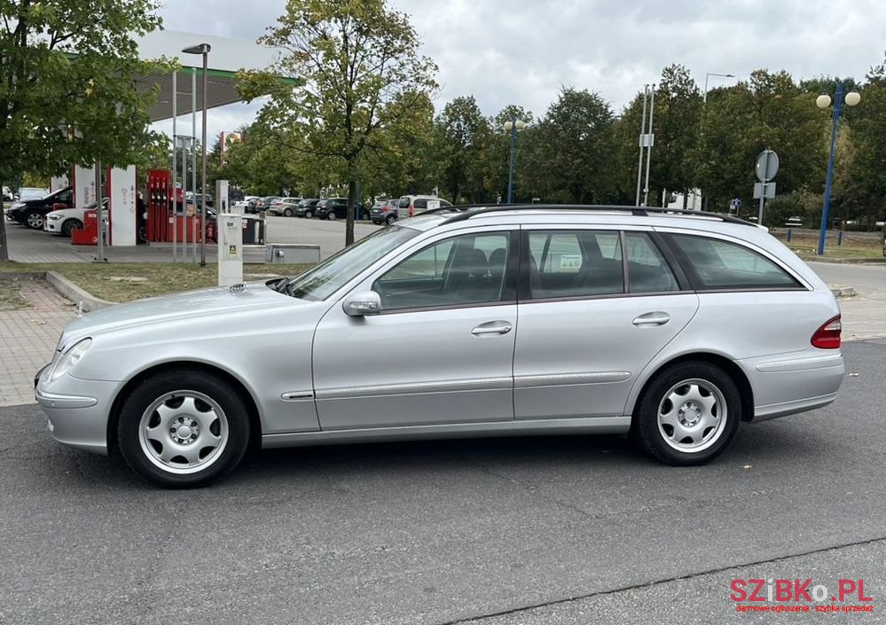 2004' Mercedes-Benz E-Class photo #5