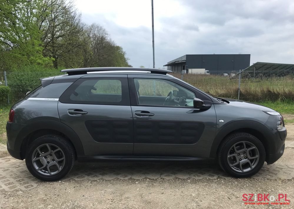 2016' Citroen C4 Cactus photo #4