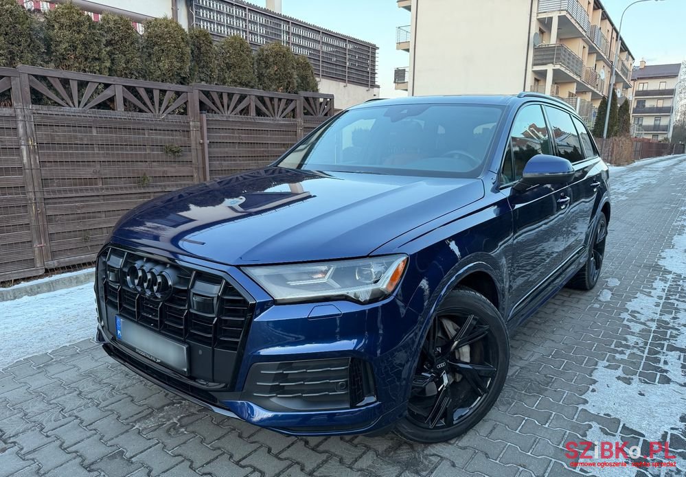 2020' Audi Q7 photo #1