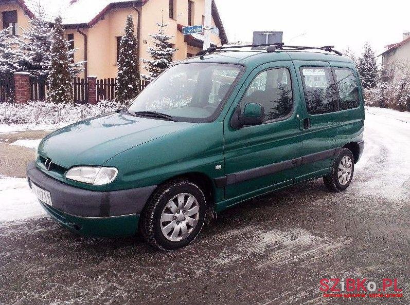 2001' Peugeot Partner photo #1
