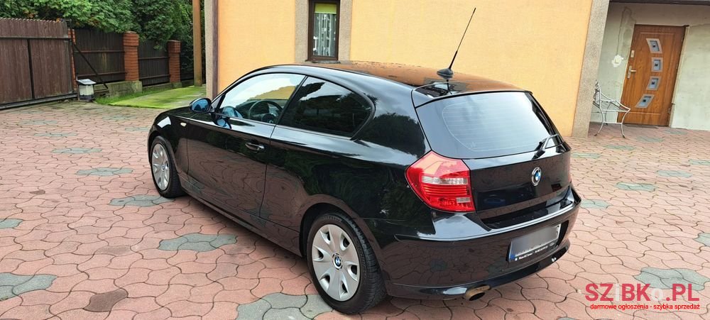 2008' BMW 1 Series photo #3