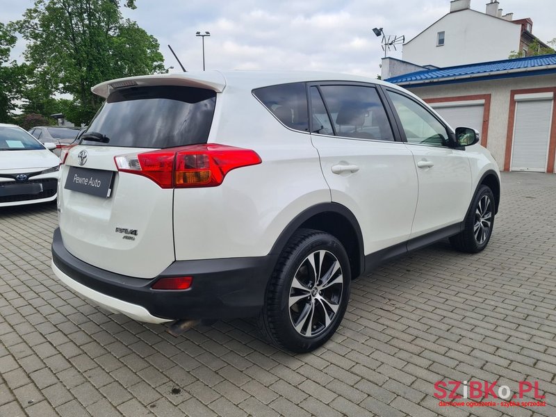 2015' Toyota RAV4 photo #4