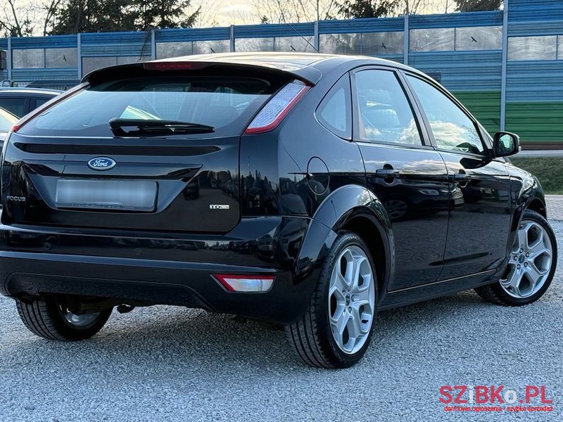 2009' Ford Focus photo #5