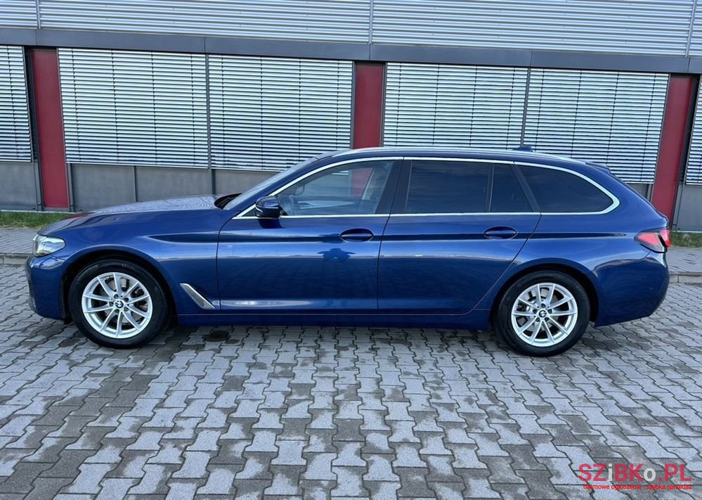 2020' BMW 5 Series 520D Mhev Sport photo #6